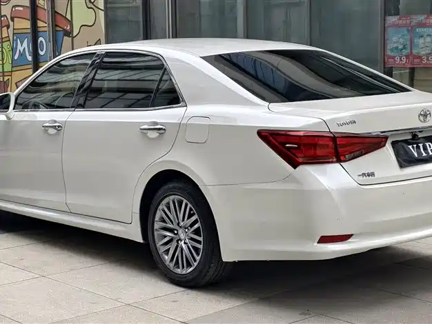Toyota Crown 2017 2.0T Sport Edition фото 7