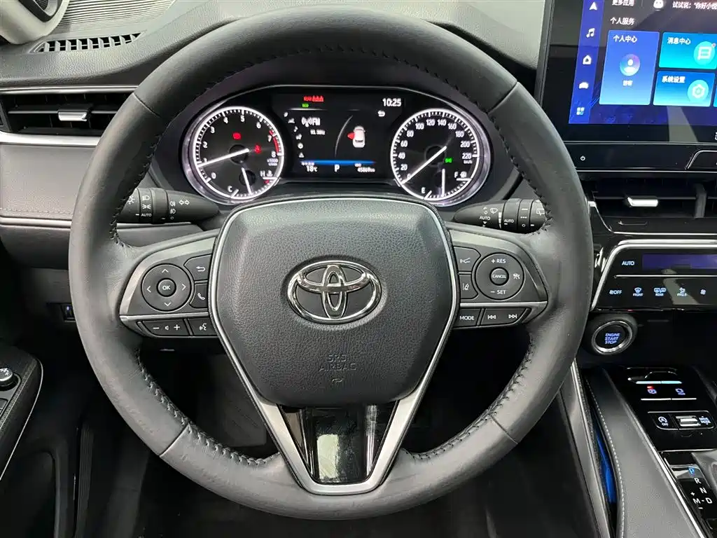 Toyota Venza 2022 2.0L CVT 2WD Premium фото 3
