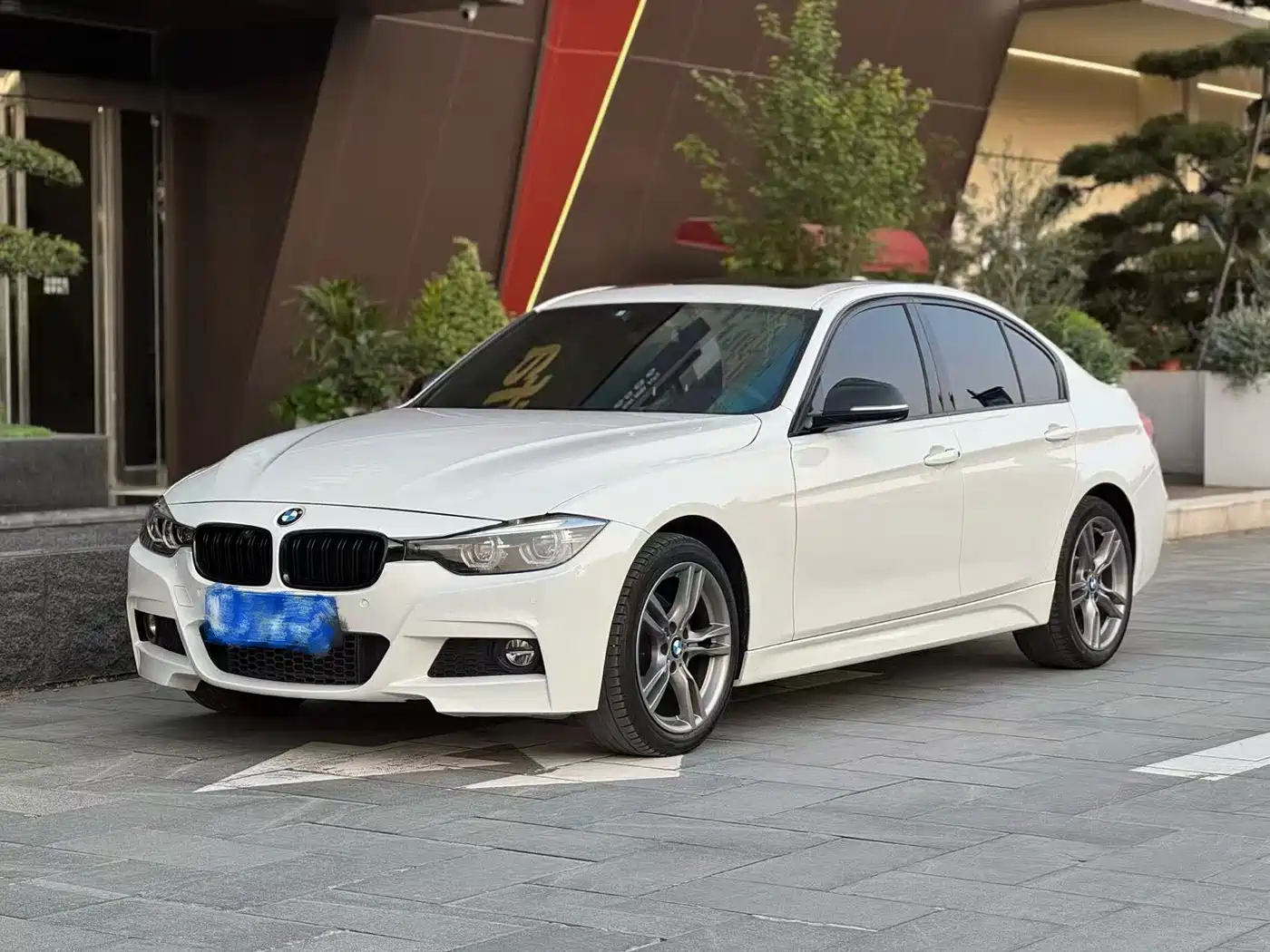 BMW 3 Series 2018 320i M Sport Black Night Edition