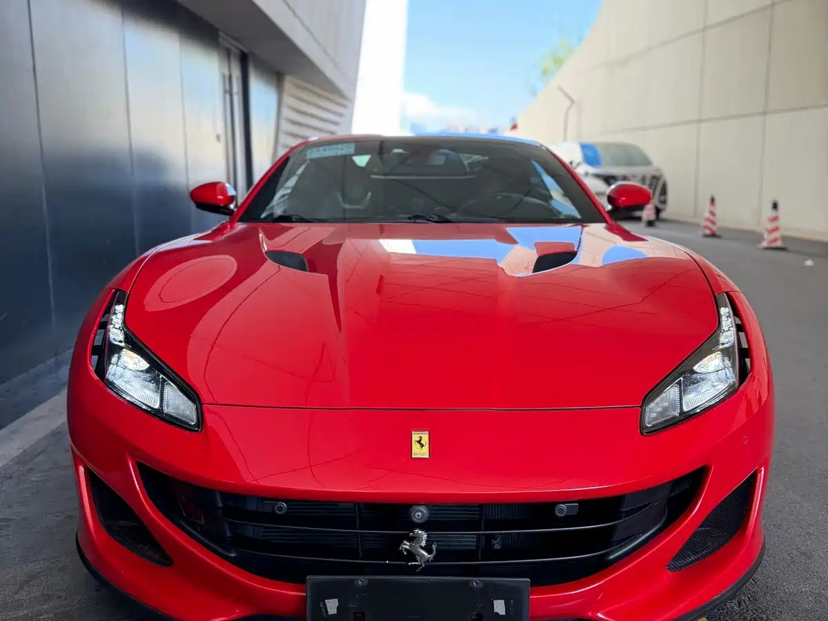 Ferrari Portofino 2019 2018 Model 3.9T