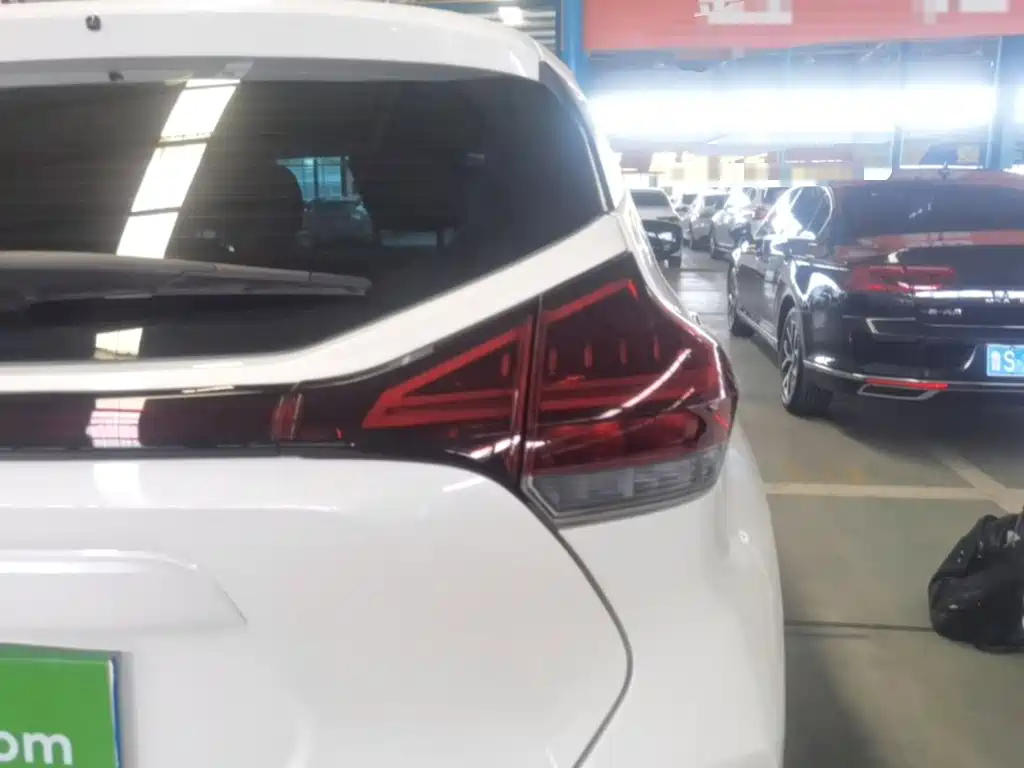 Nissan Kicks 2025 2023 Model Spirited 1.5L Dynamic Fashion Edition