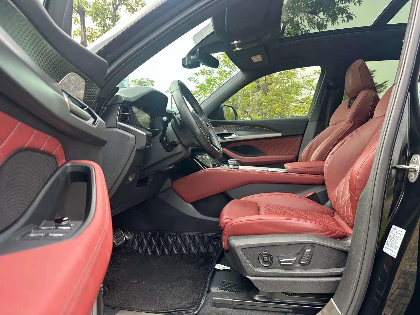 Фото 7 - Audi Q6