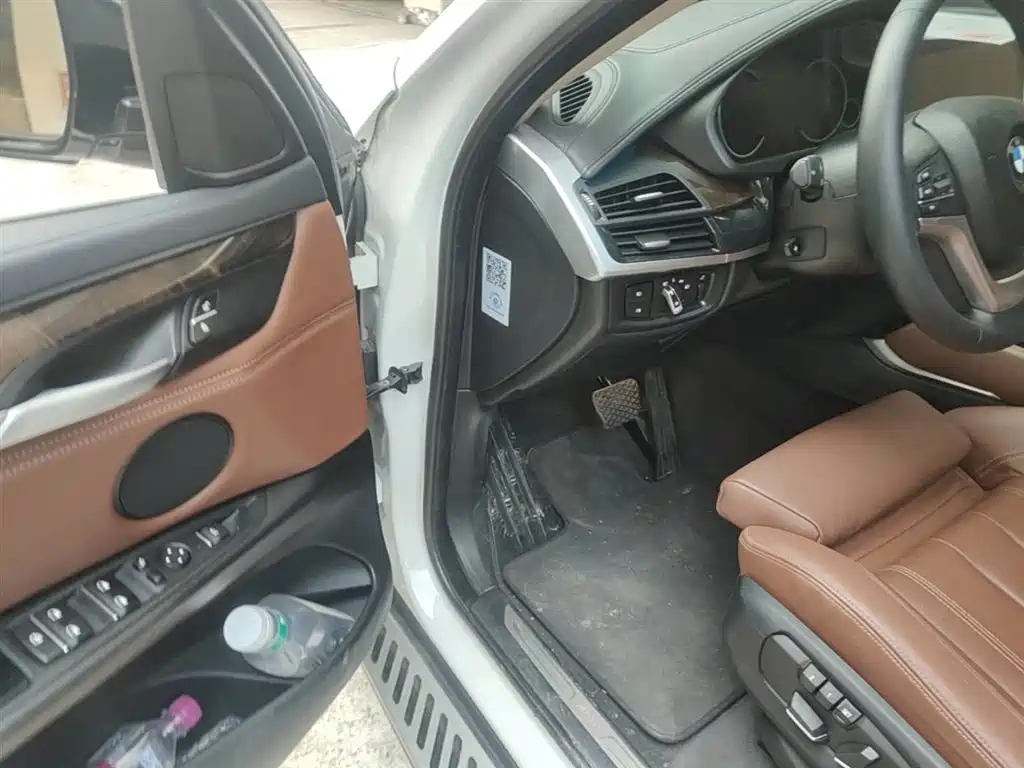 BMW X6 2018 xDrive28i фото 16