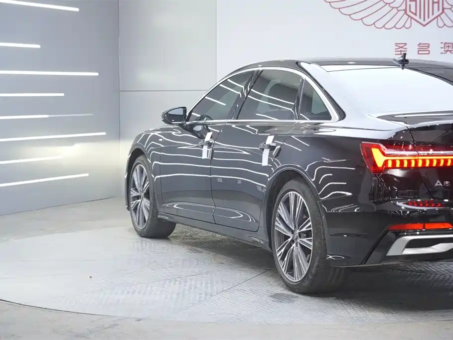 Audi A6L 2024 45 TFSI quattro Premium Dynamic фото 5