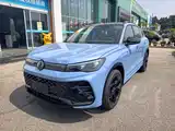 Photo 1 - Volkswagen Tiguan L