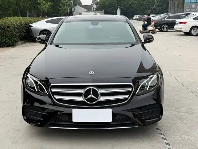 Mercedes-Benz E-Class 2018 Facelift E 200 L Sport — фото 2