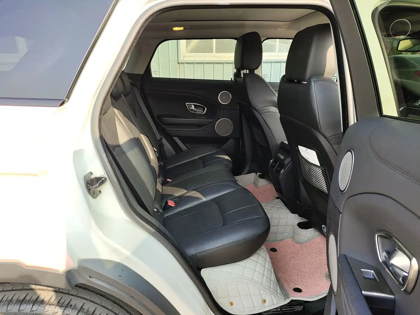 Land Rover Range Rover Evoque 2018 240PS SE Smart Edition фото 7