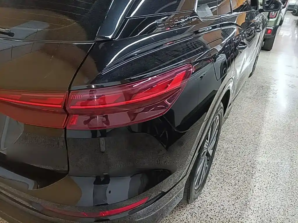 Audi Q5 e-tron 2023 2023 40 e-tron Shining Edition Mecha Package