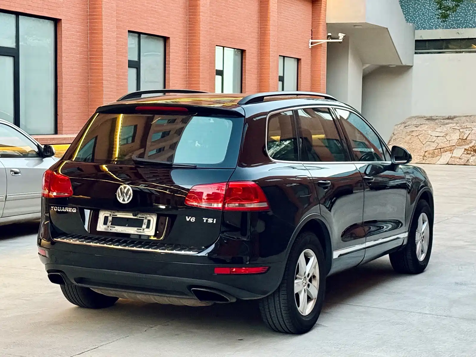 Фото 4 - Volkswagen Touareg