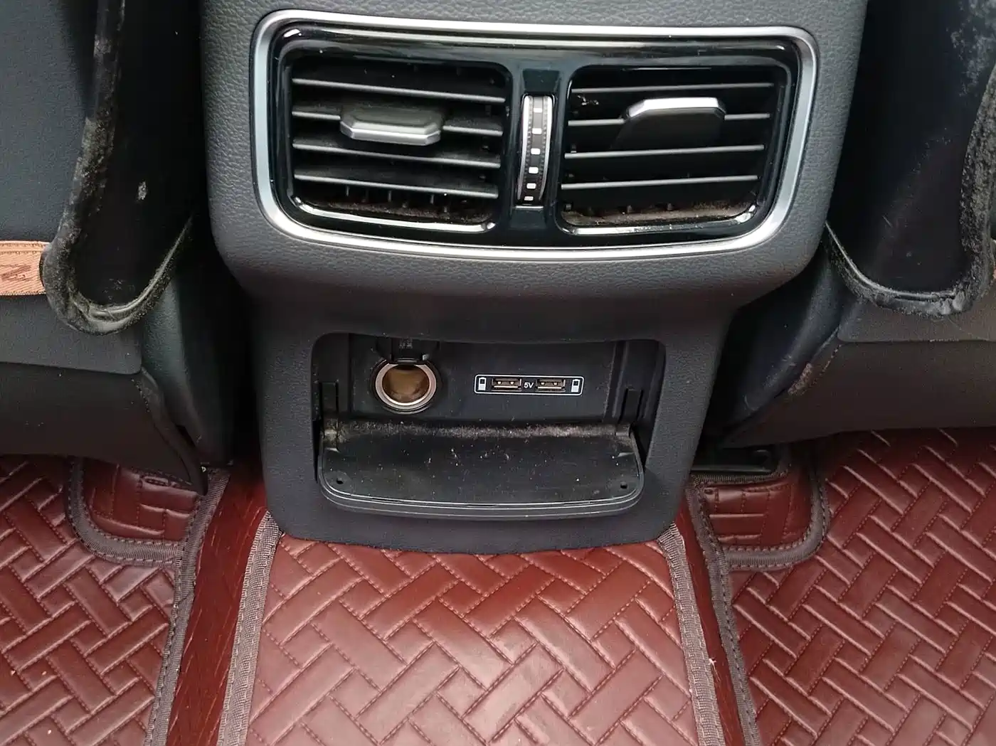 Hongqi HS5 2020 2019 2.0T Smart Connect Enjoy Edition