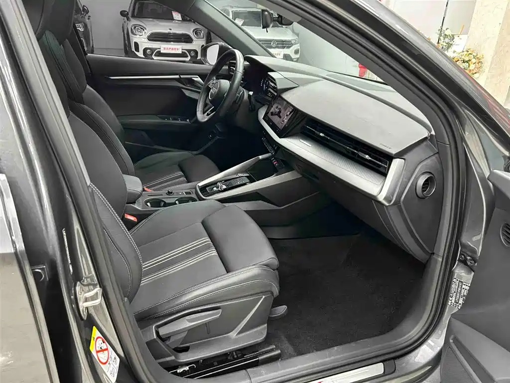 Audi A3 2023 Facelift Sportback 35 TFSI Fashion Sport фото 13