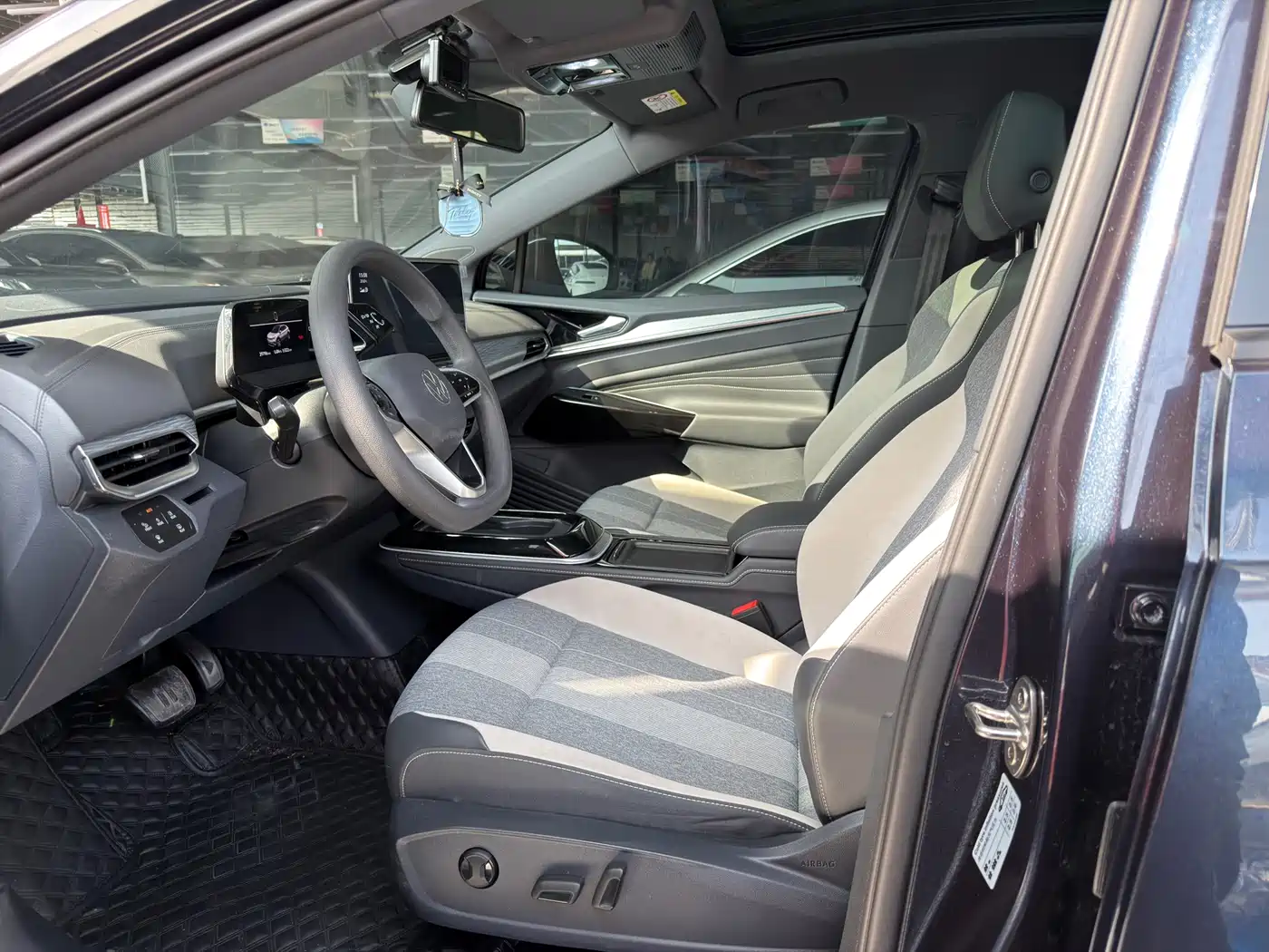 VOLKSWAGEN ID.4 CROZZ