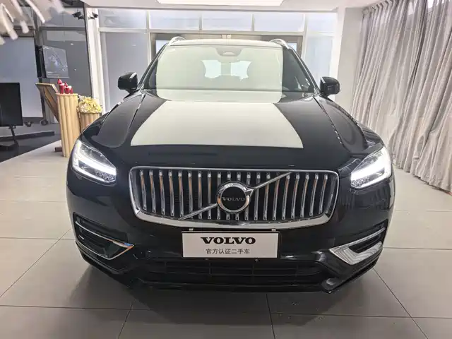 Volvo XC90 2024 B5 Smart Luxury 5-Seater — фото 2