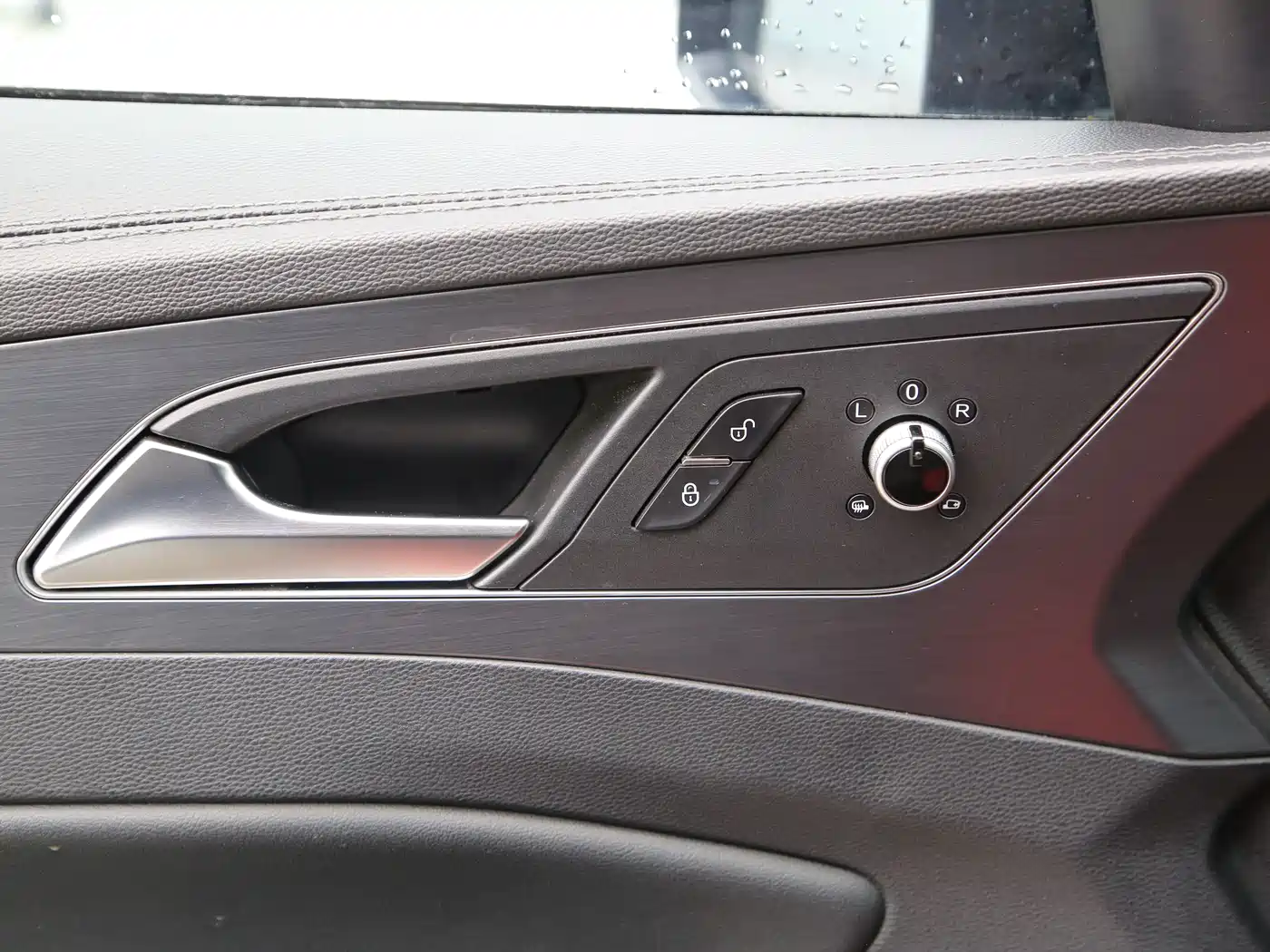 Hongqi H5 2020 1.5T DCT Qi Rhythm Edition фото 13