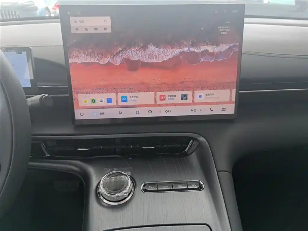 Geely Galaxy Galaxy E5 2026 530km Voyager Edition фото 13