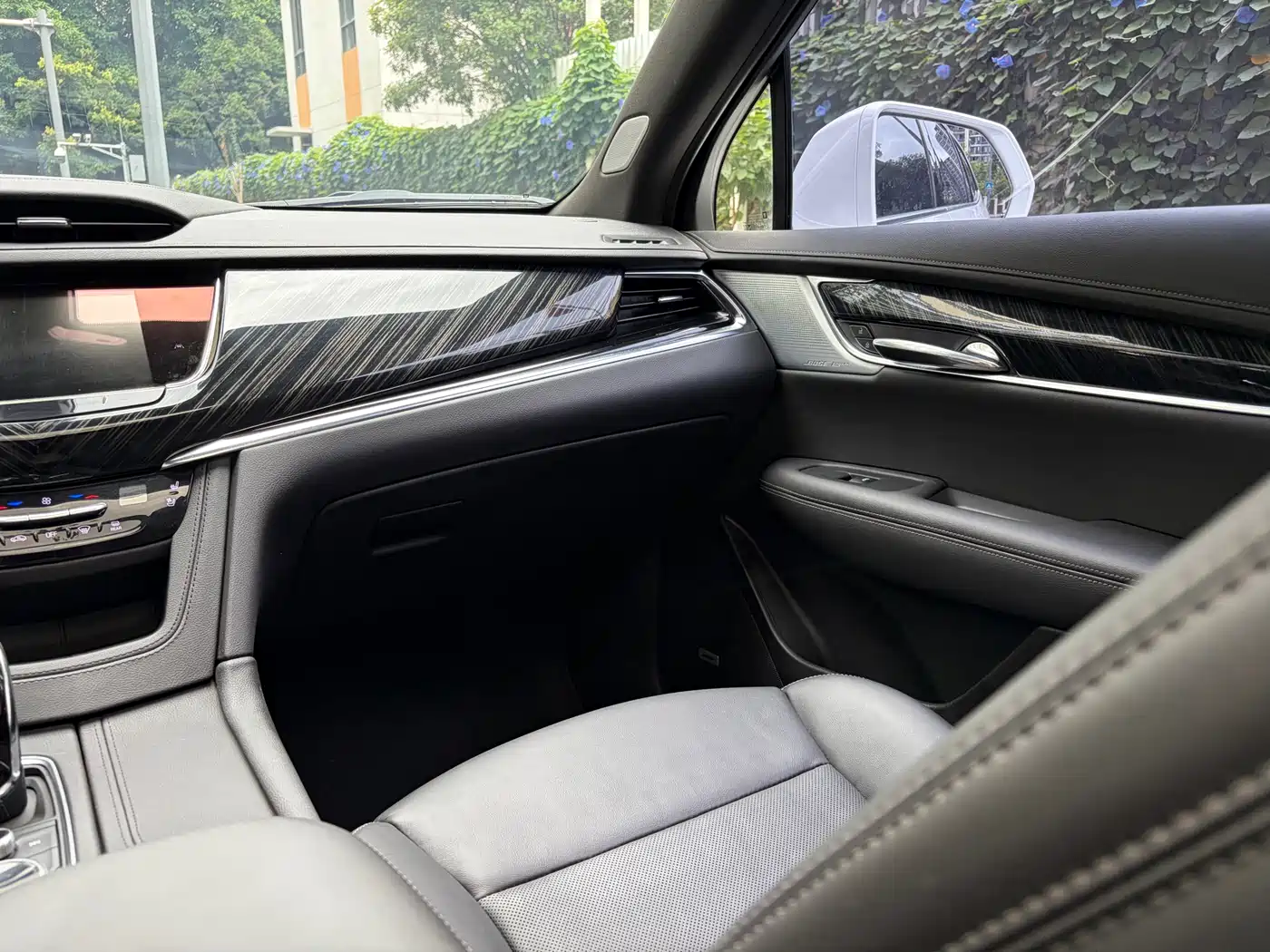 Cadillac XT6 2023 2022 2.0T 6-Seater 4WD Luxury Edition