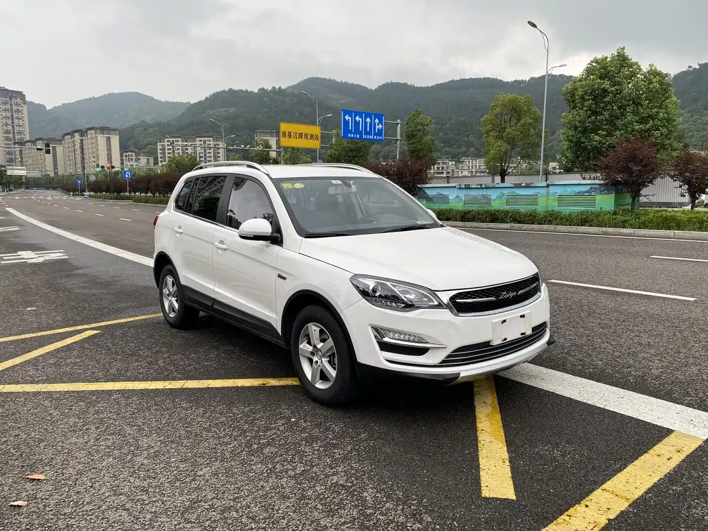 Zotye Damai X5 2015 2015 1.5T Manual Luxury (China IV)