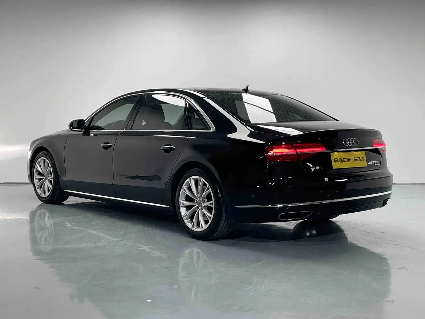 Audi A8 2014 A8L 45 TFSI quattro Luxury фото 5