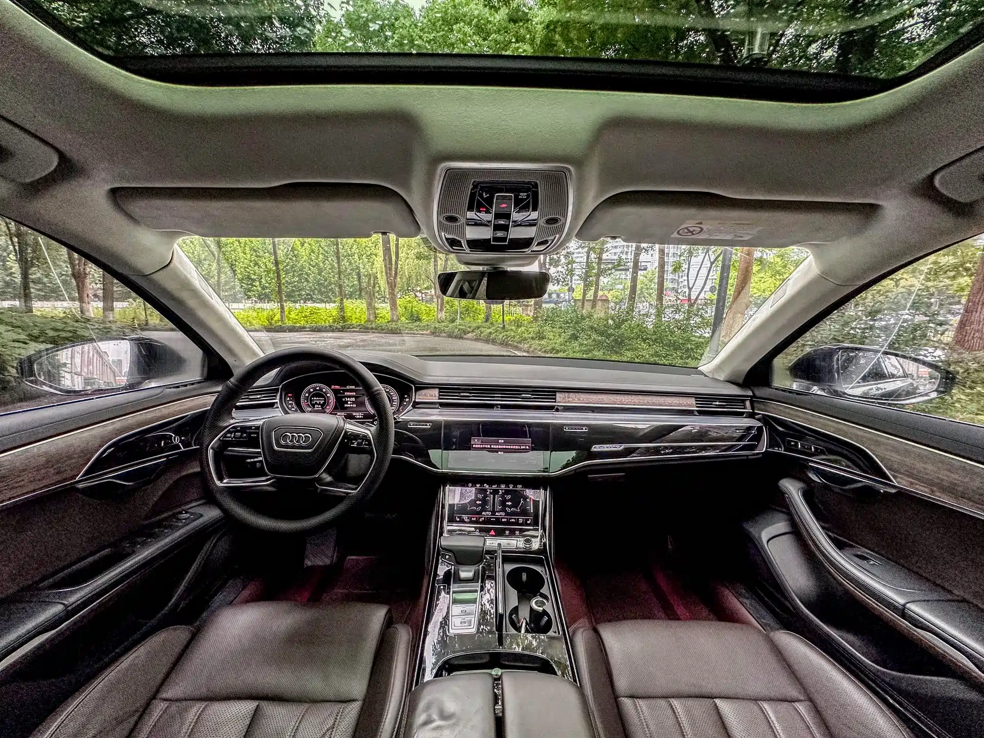 Фото 6 - Audi A8
