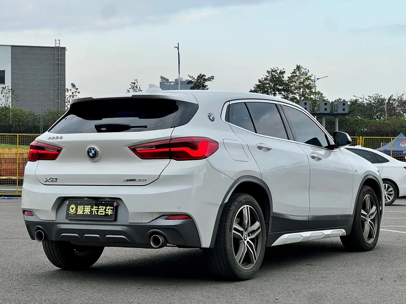 BMW X2 2020 2020 sDrive25i Leading M Off-Road Package