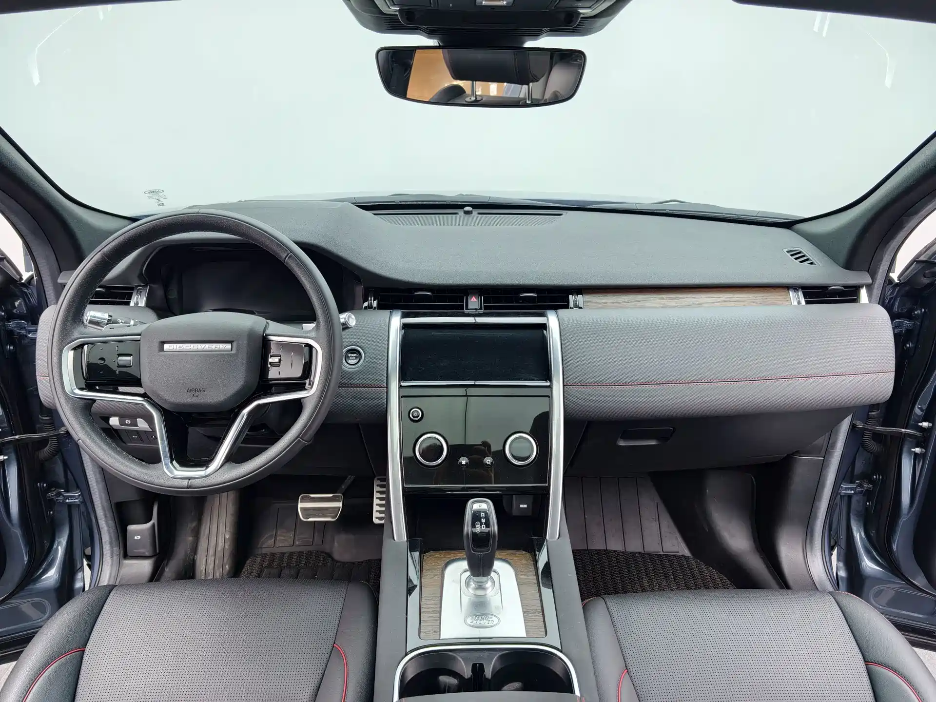 Фото 28 - Land Rover Discovery Sport