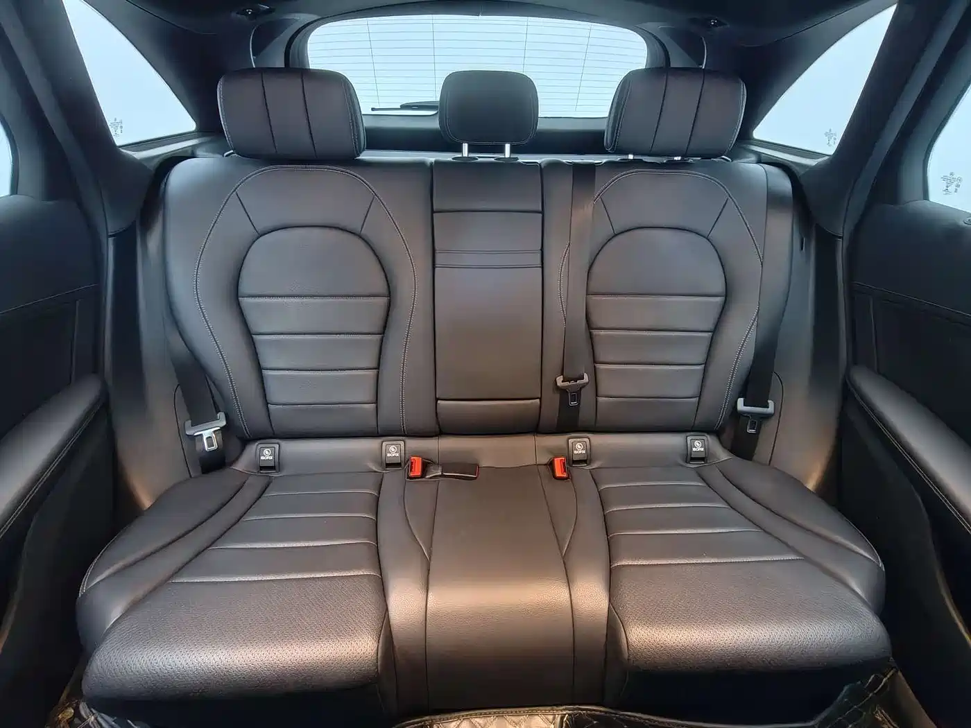 Mercedes-Benz GLC 2022 Model GLC 260 L 4MATIC Dynamic Edition фото 15