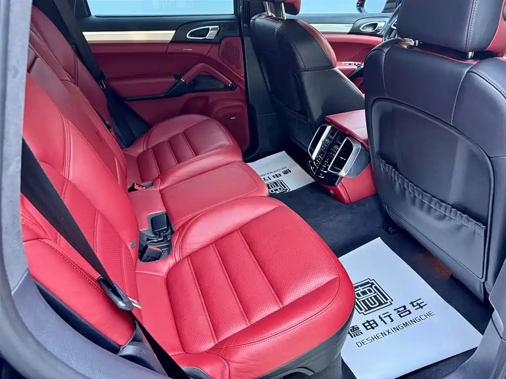 Porsche Cayenne 2015 Cayenne Turbo 4.8T фото 23