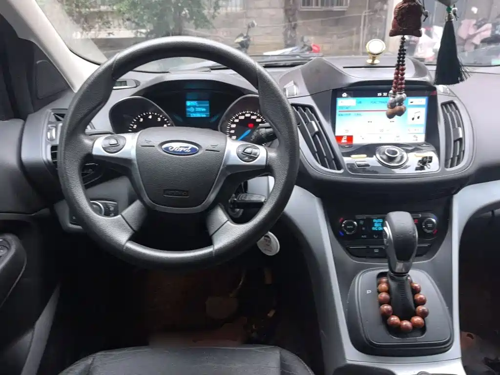 Фото 10 - Ford Kuga