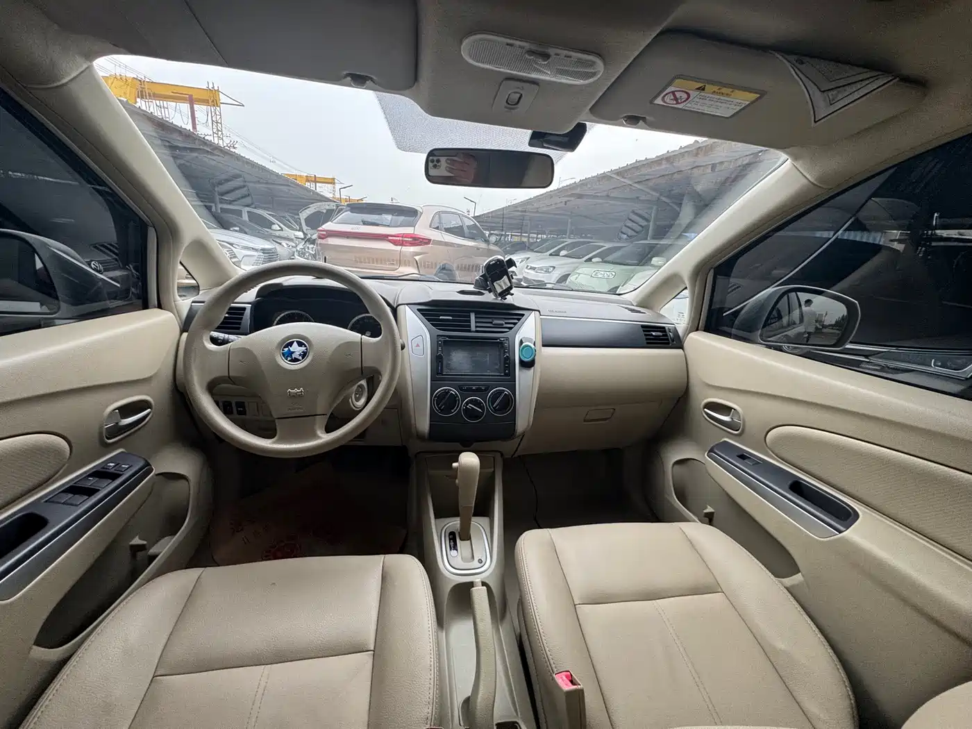 Venucia D50 2013 2013 1.6L Auto Luxury