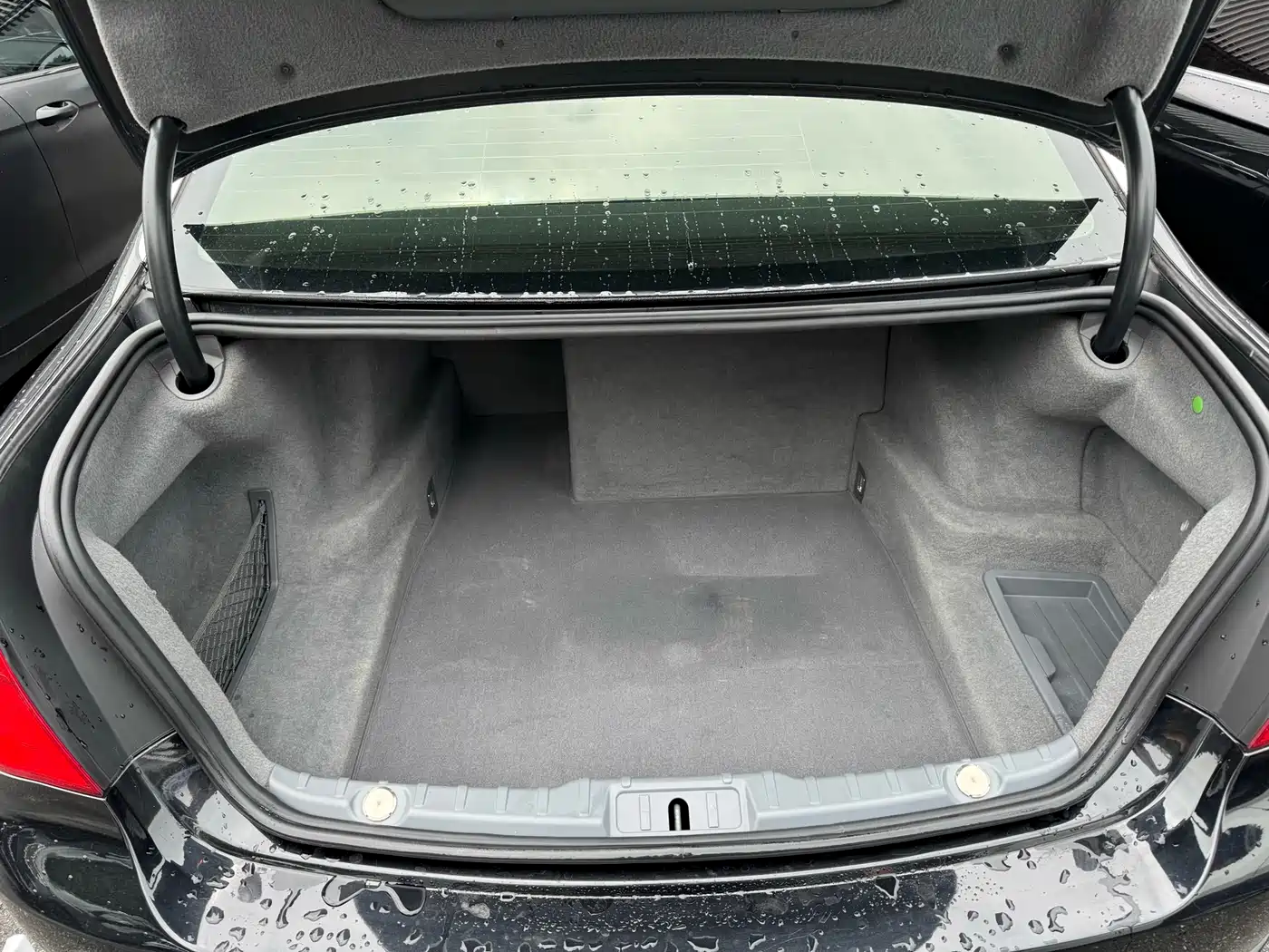 BMW 7 Series 2011 730Li Elegance фото 11