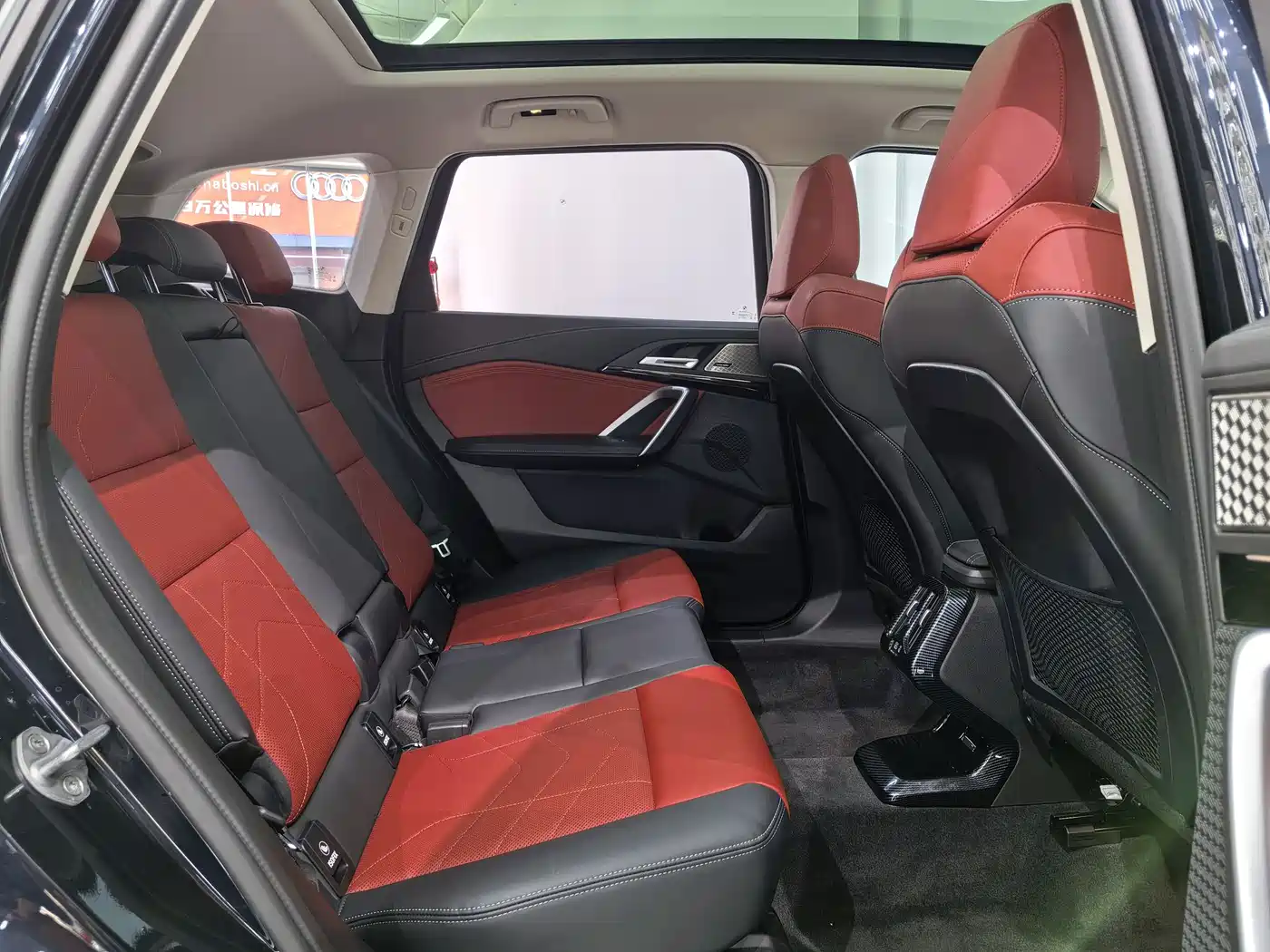BMW X1 2023 sDrive25Li X Design Package фото 18
