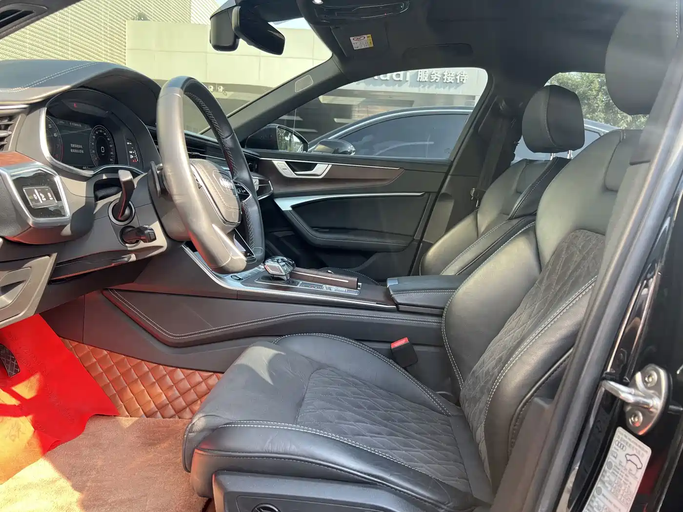 Фото 8 - Audi A6L