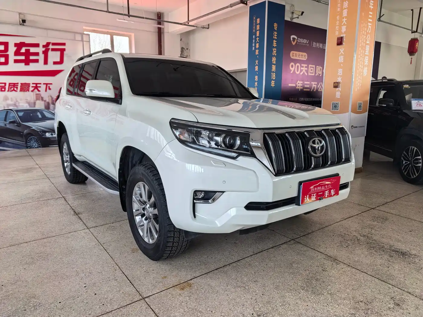 Toyota Prado 2018 3.5L Auto TX-L фото 3
