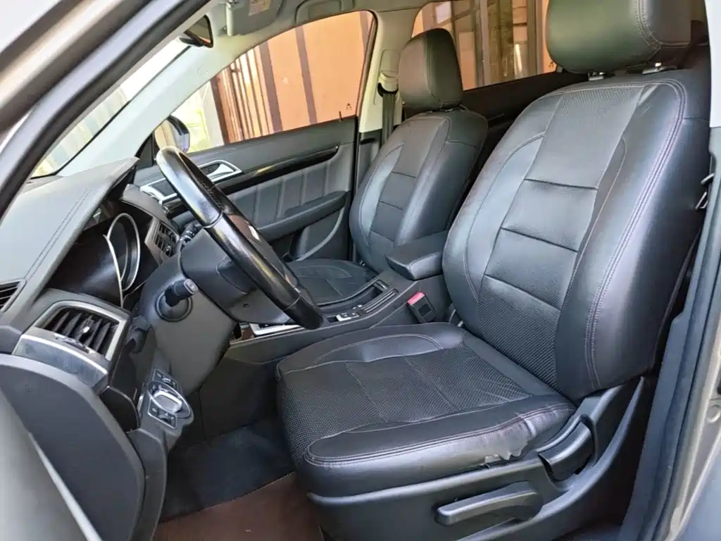 Leopaard CS10 2017 2017 Model 2.0T Automatic Luxury Edition