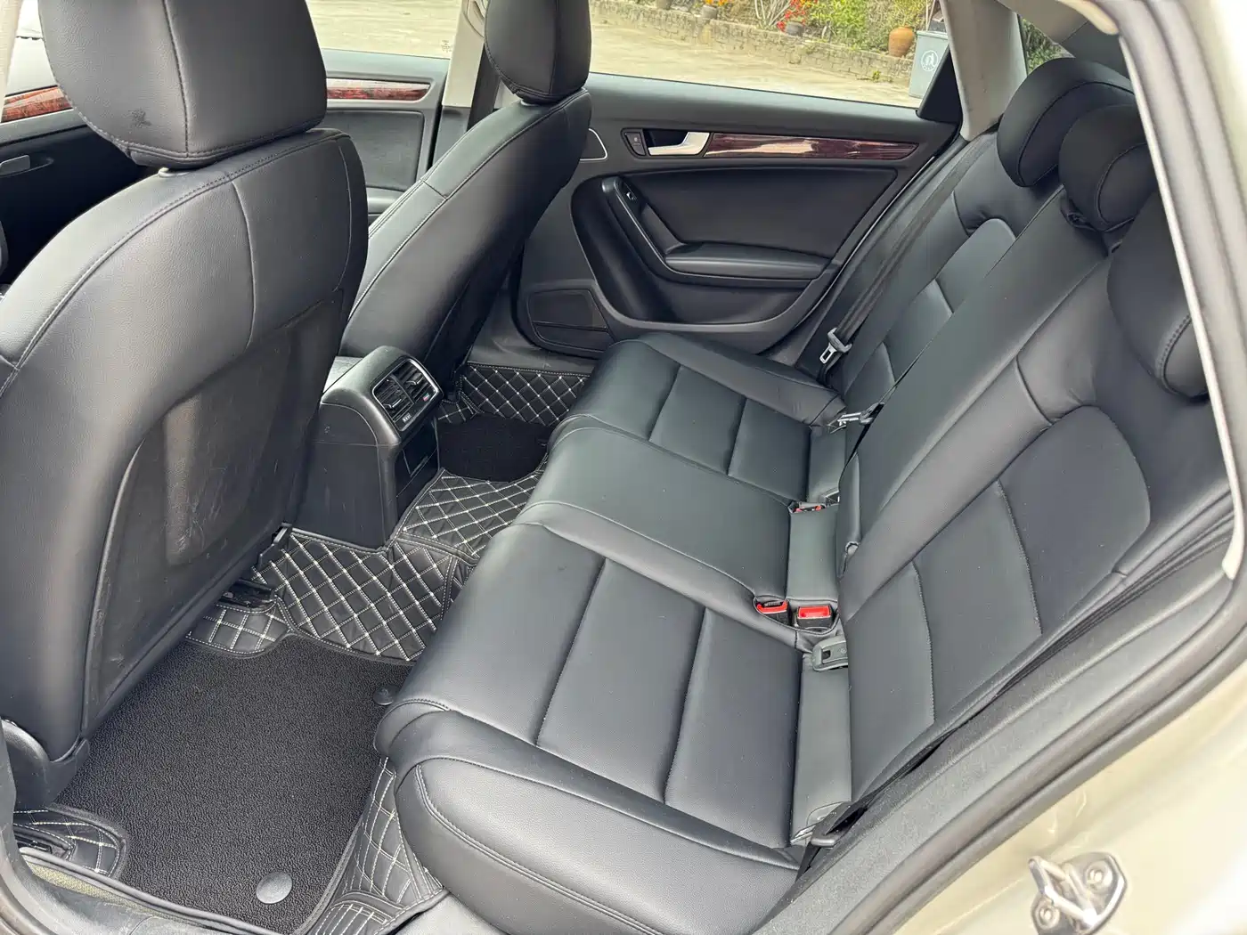 Audi A4L 2015 35 TFSI Auto Standard фото 5
