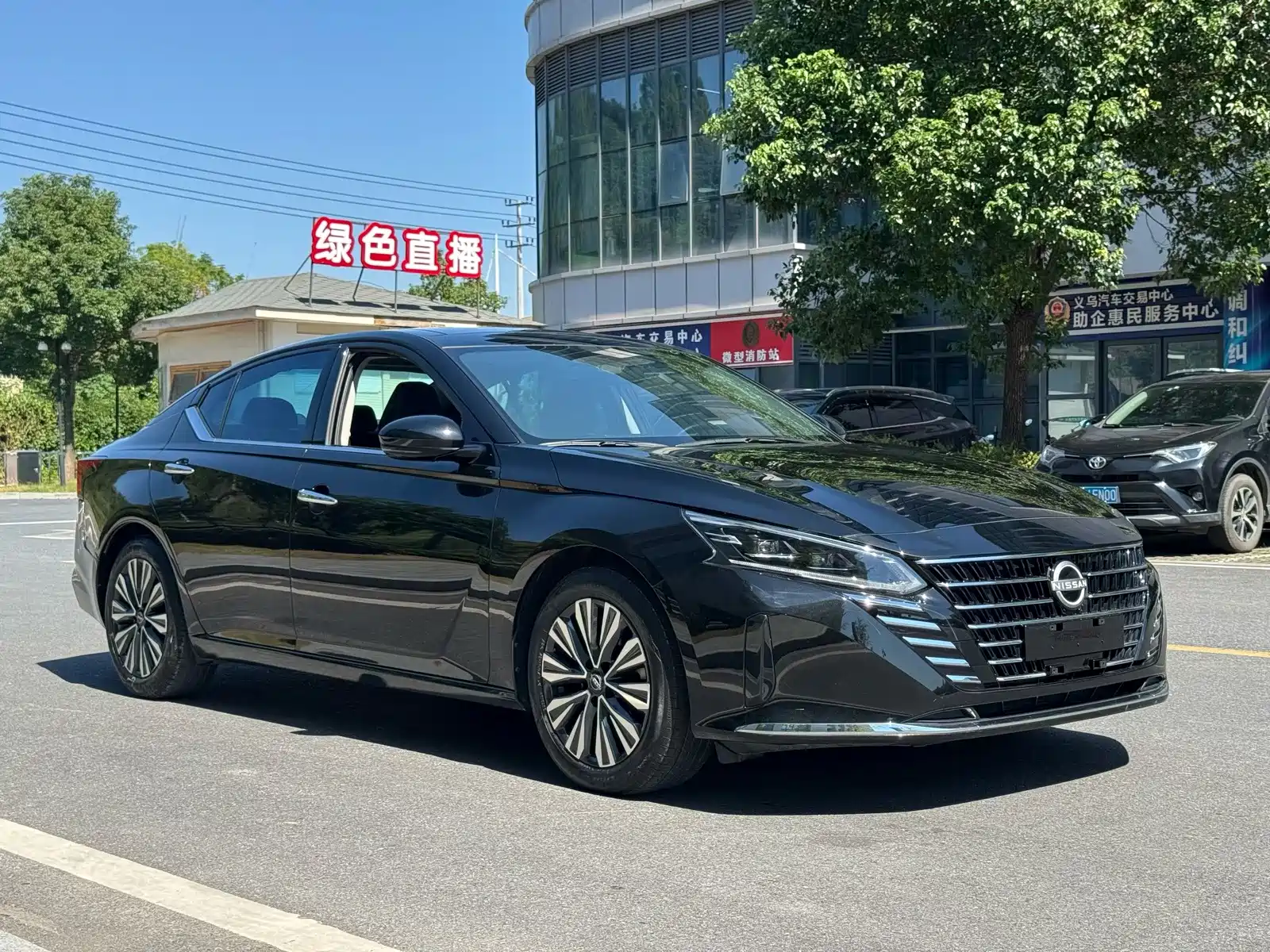 Photo 3 - Nissan Teana