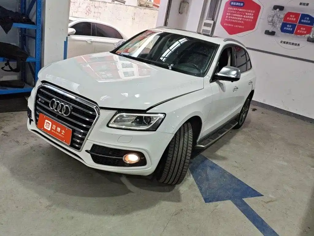 Audi Q5 2018 2017 Plus 40 TFSI Technology