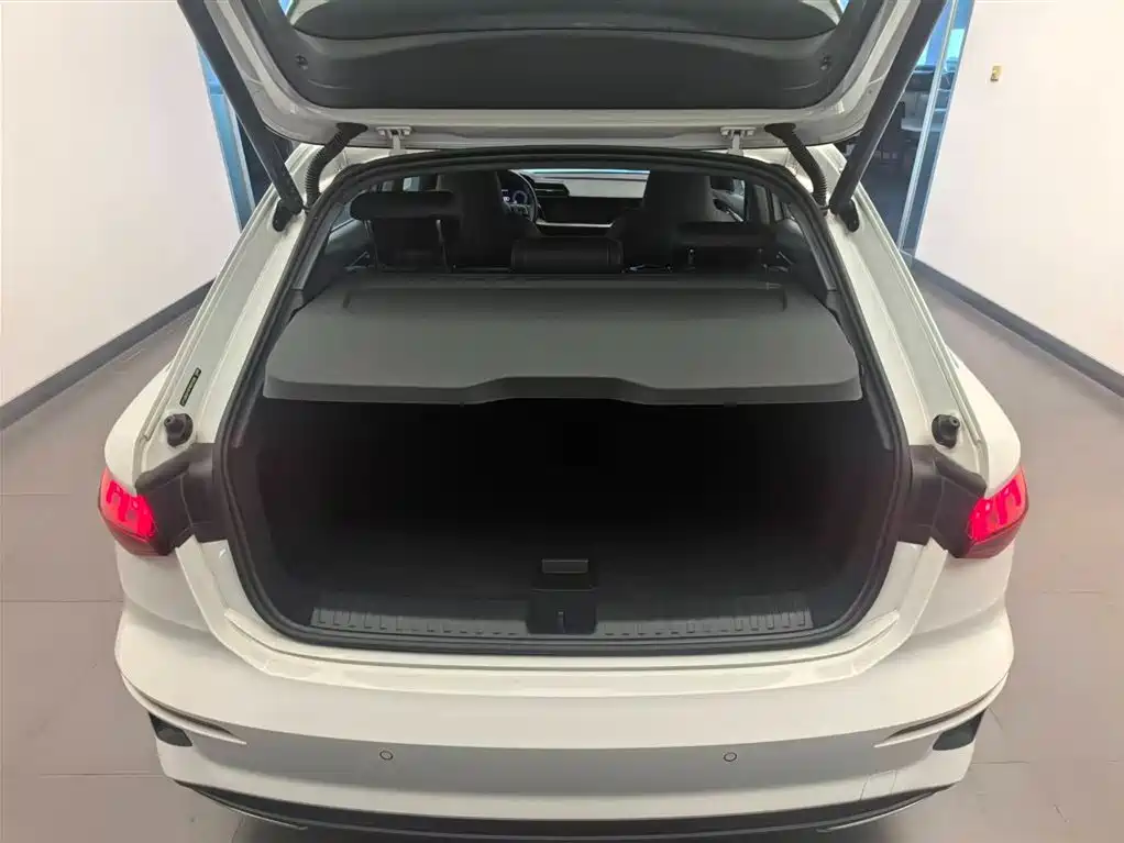 Audi A3 2023 Sportback 35 TFSI Fashion Sport фото 14