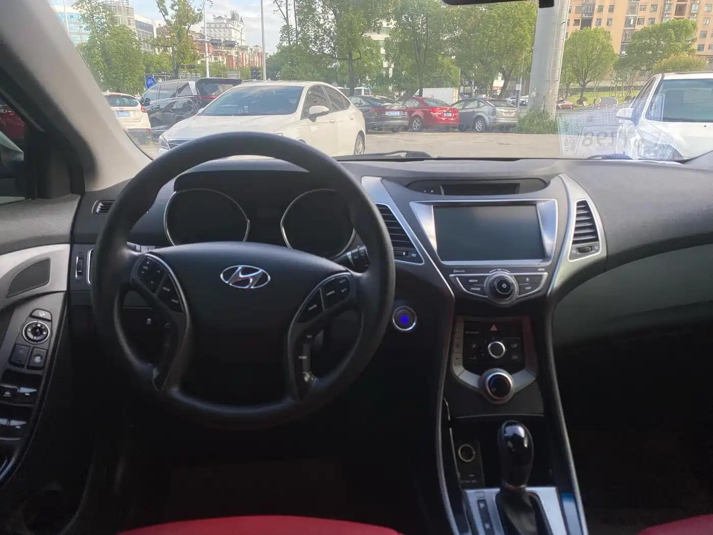 Hyundai Langdong 2016 1.6L Automatic Premium Edition фото 10