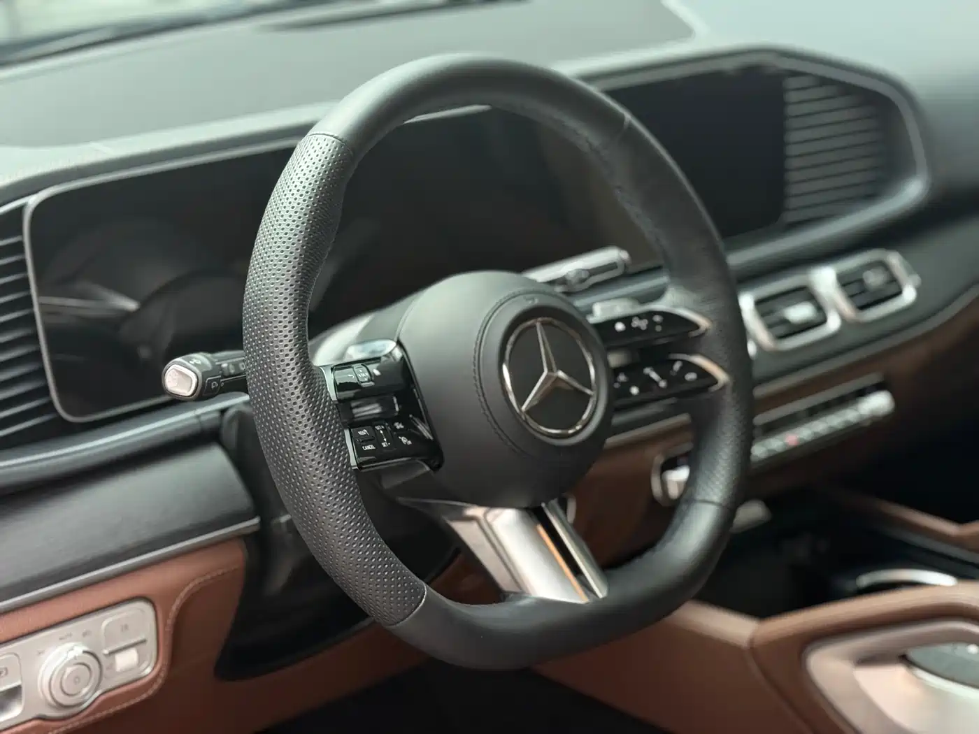 Mercedes-Benz GLS 2024 GLS 450 4MATIC Fashion Edition фото 15