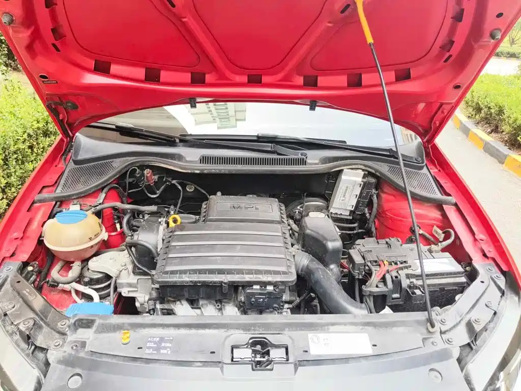 صورة 3 - Volkswagen Polo
