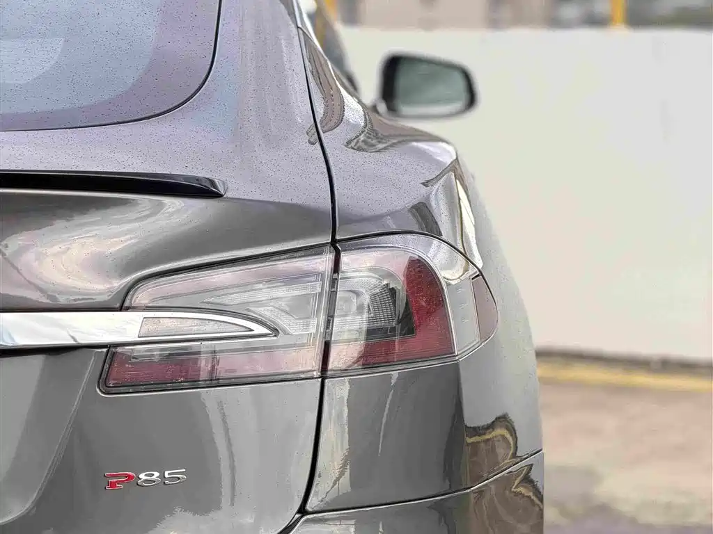 Tesla Model S 2014 2014 Model S P85