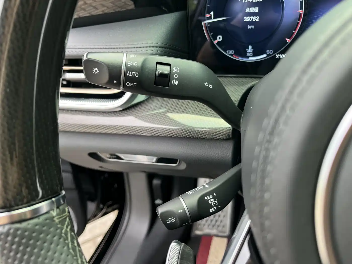 Hongqi H6 2023 2023 2.0T Premium Edition