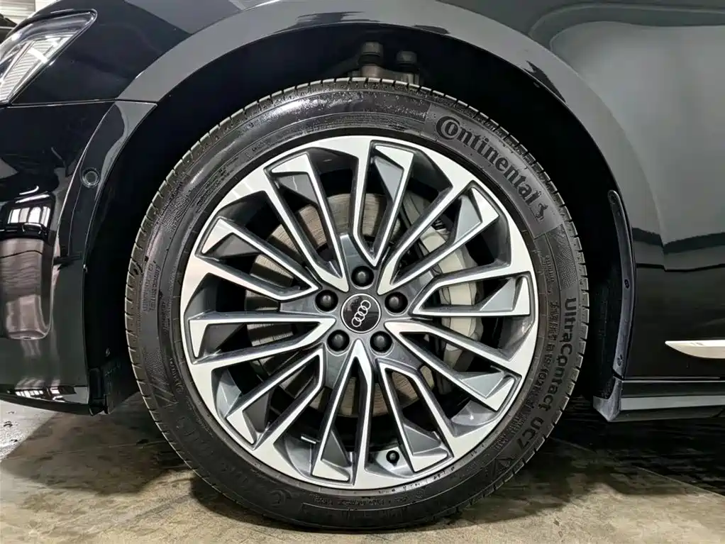 Audi A6L New Energy 2022 55 TFSI e quattro фото 15