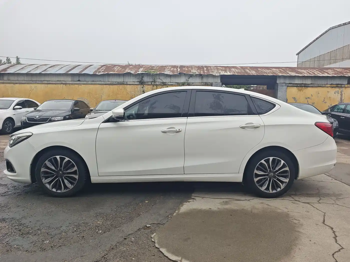GAC Trumpchi Trumpchi GA6 2016 235T DCT Luxury Edition фото 5