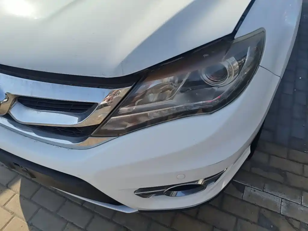 BYD S7 2016 2016 2.0T Automatic Premium Model