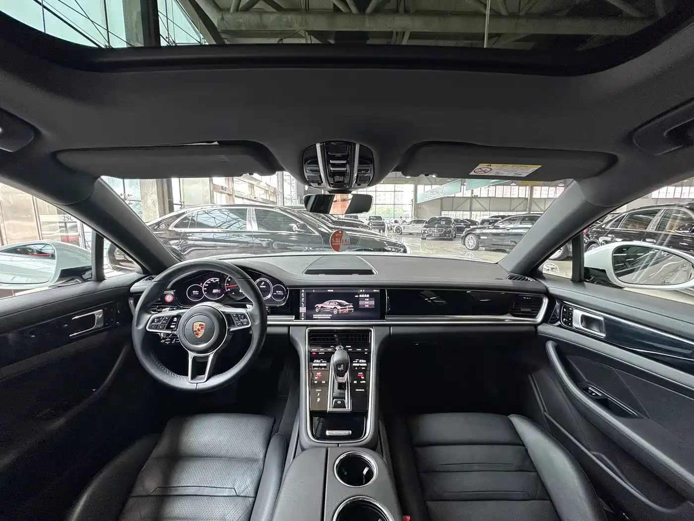 Porsche Panamera 2017 Panamera 4 Sport Turismo 3.0T фото 17