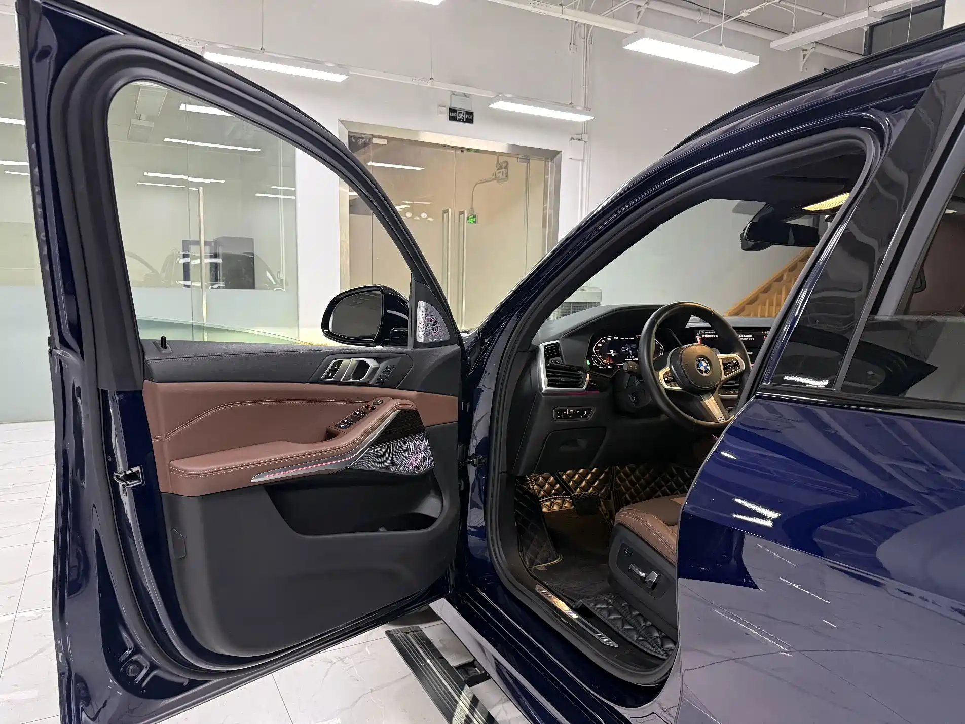 Фото 8 - BMW X5 (Import)