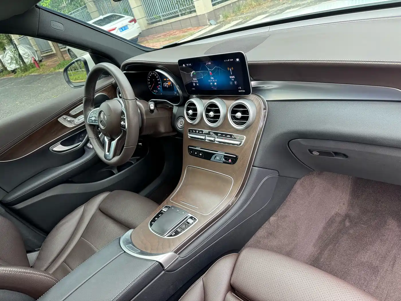 Mercedes-Benz GLC 2021 GLC 300 L 4MATIC Luxury фото 15