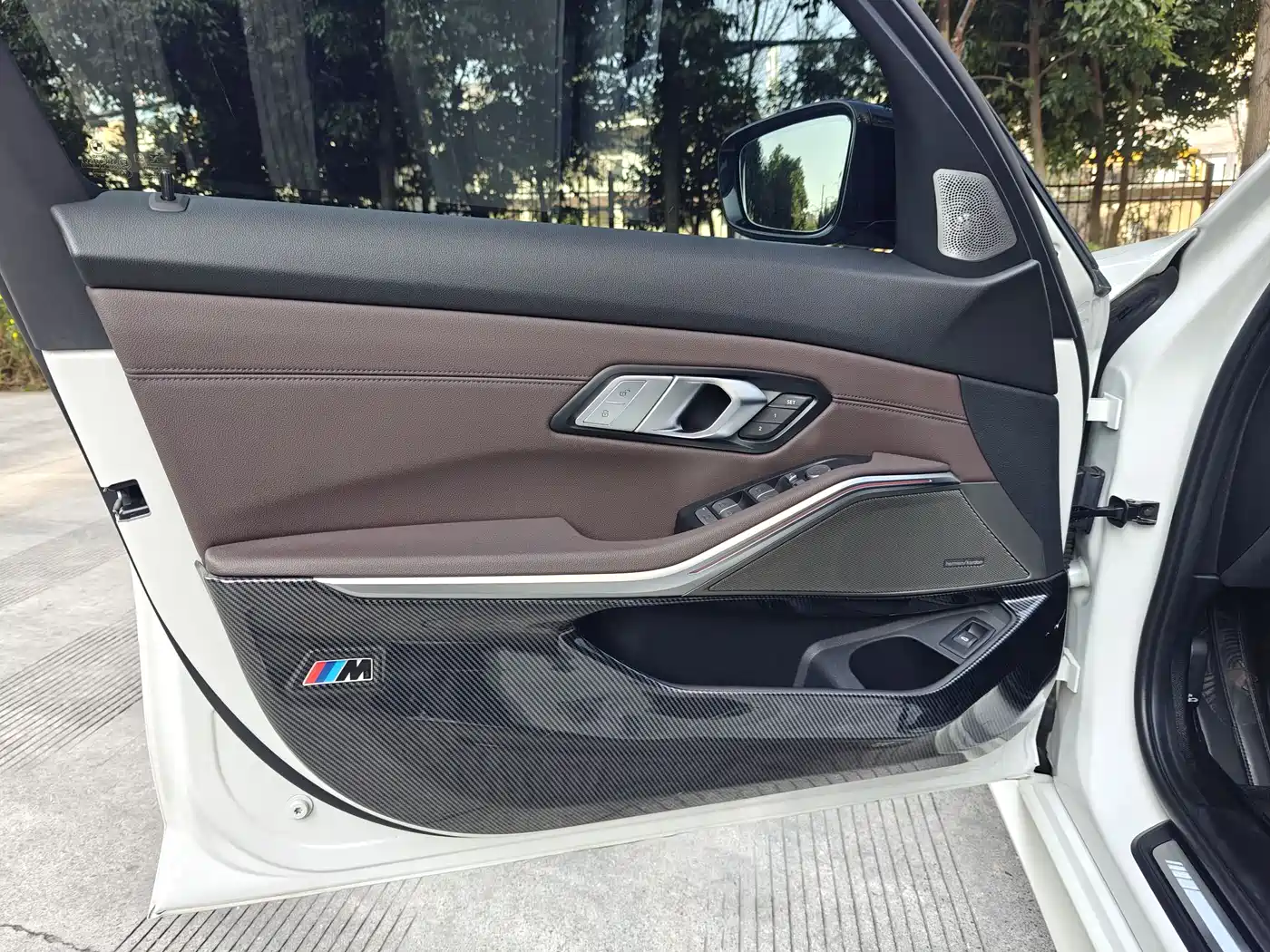 BMW 3 Series 2021 325Li M Sport Night Edition фото 5